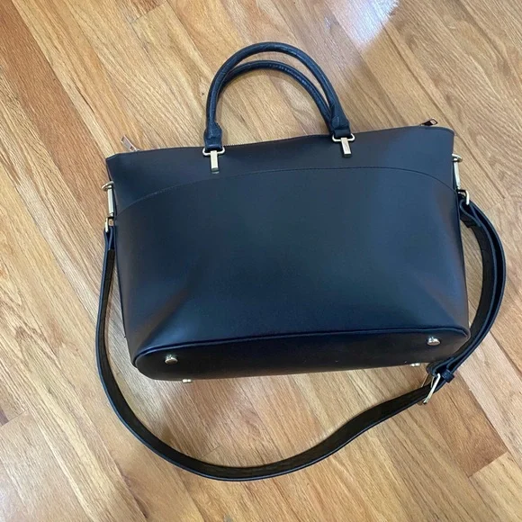 Black leather bag with top handle and removable crossbody strap/black with gold - Picture 6 of 7